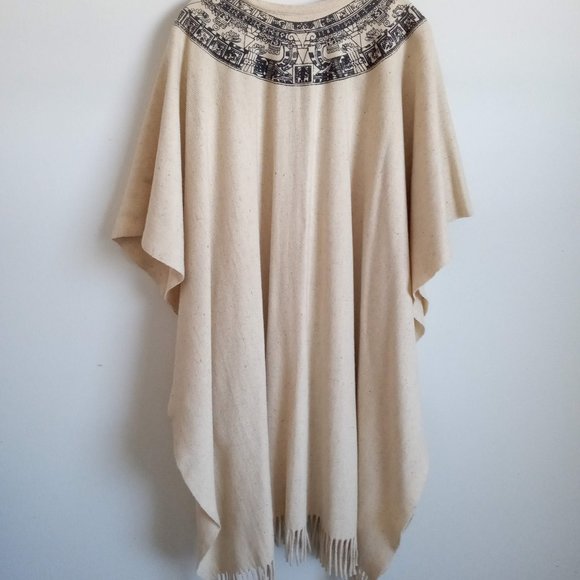 Wool Mexican Poncho - Picture 9 of 14